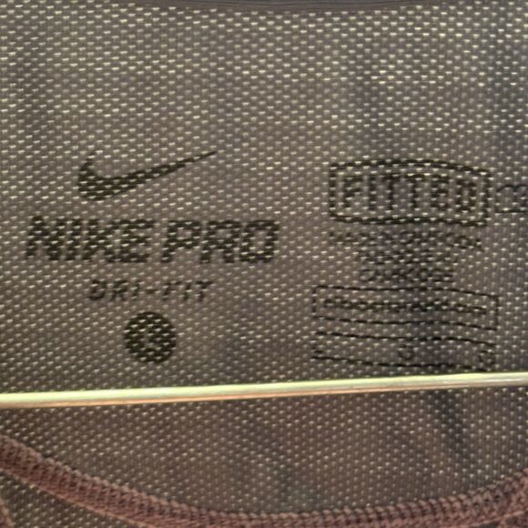 Nike Pro DriFit Fitted Men’s Shirt Size Large Gray/Black Short Sleeve - Picture 5 of 8